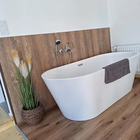 Varfal Ii Appartement Eger